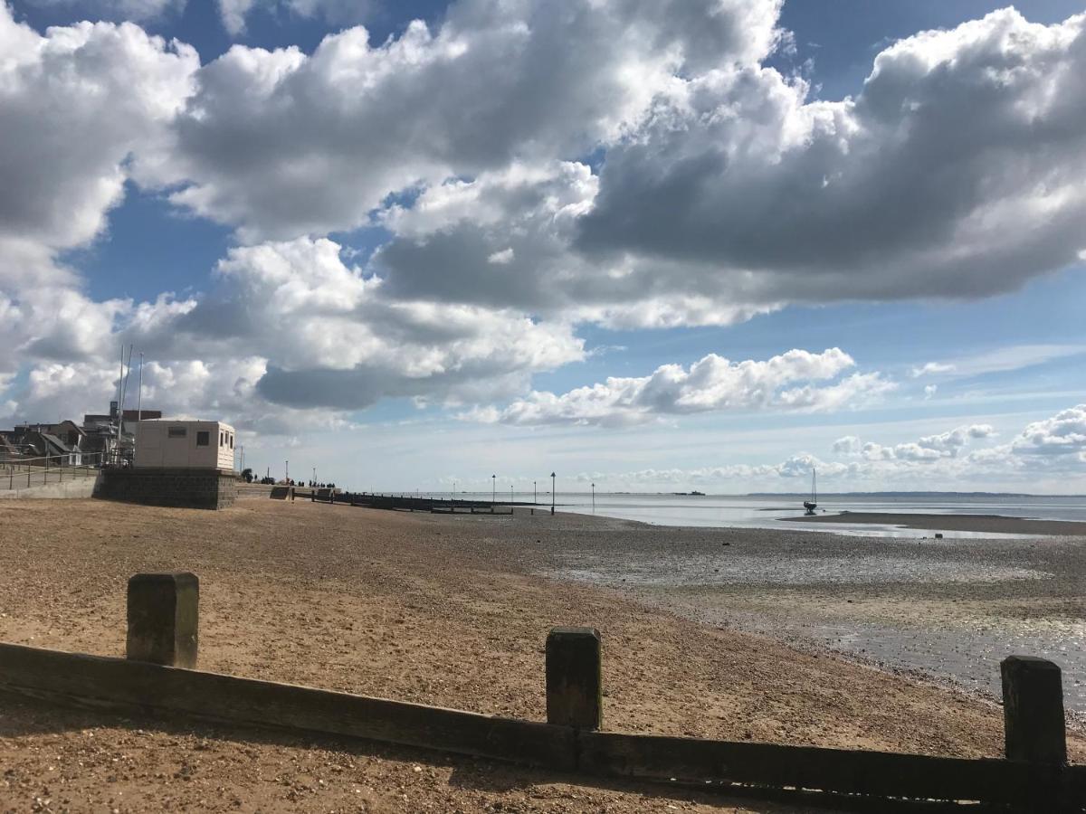Coastal Apartment Southend-on-Sea Extérieur photo